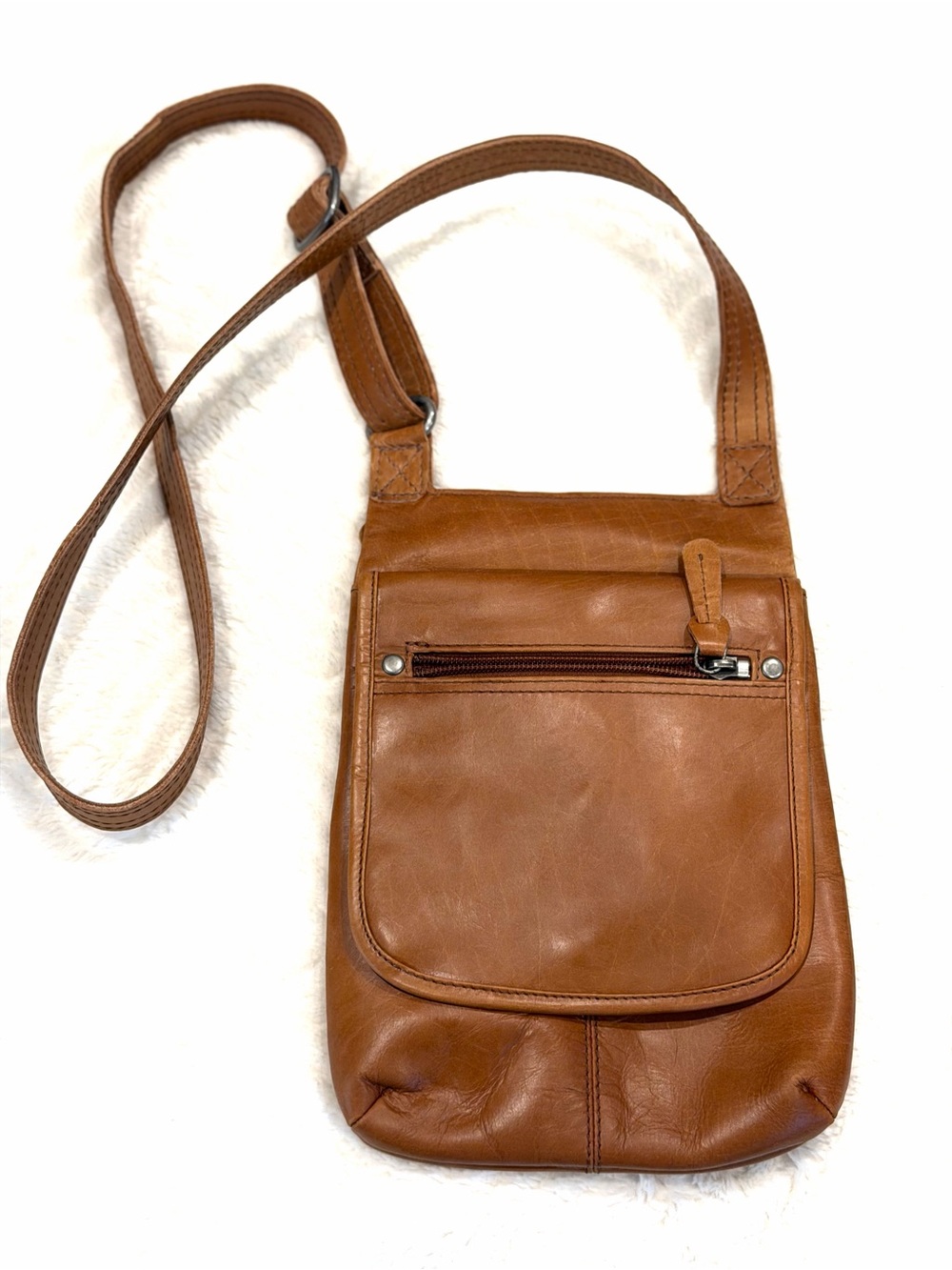 J. Jill Cognac Leather Slim Crossbody Bag. Travel. Storage. EUC. Classic.